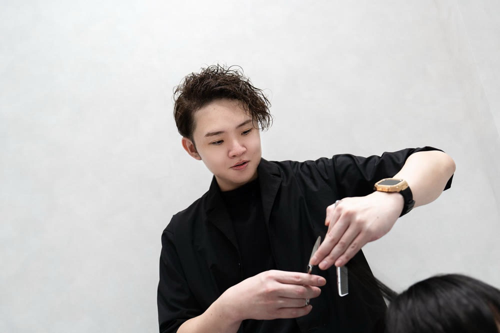 美容師 益子 達也